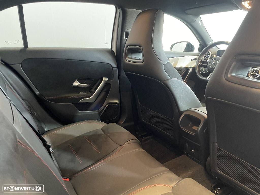 Mercedes-Benz A 200 d - 21