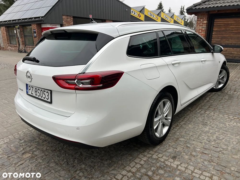 Opel Insignia - 11