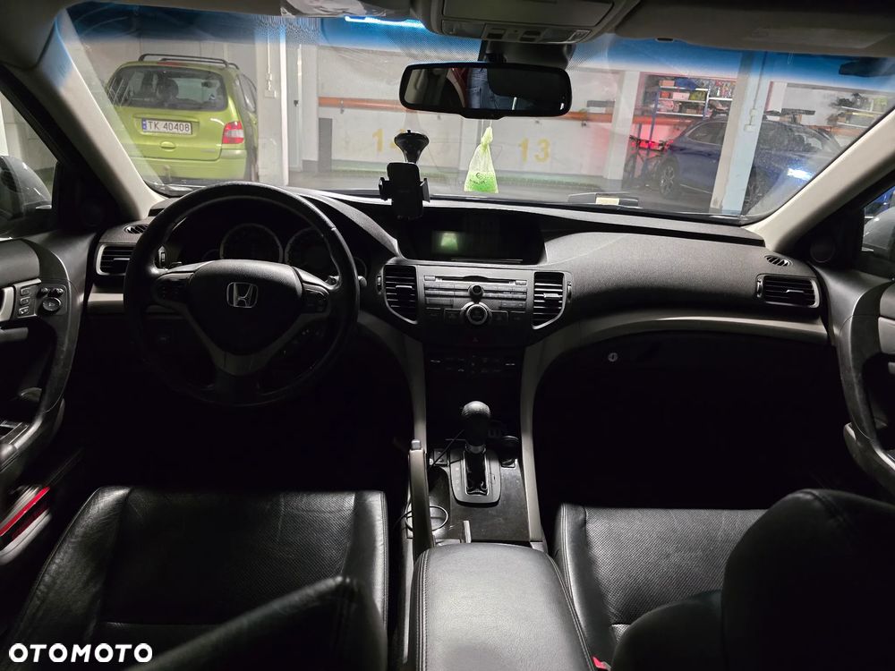 Honda Accord 2.4 Executive - 8