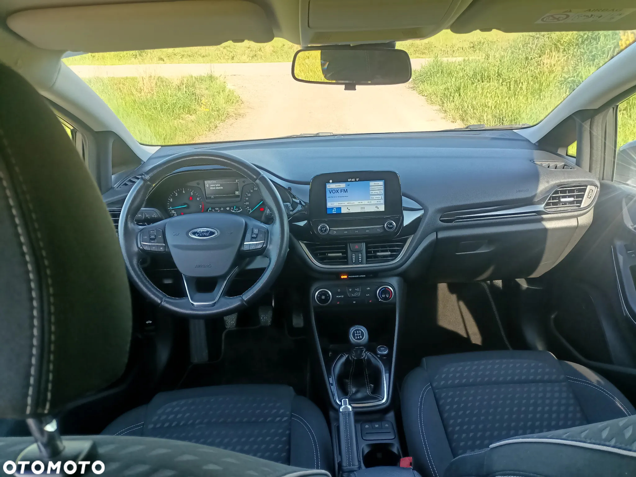 Ford Fiesta 1.1 S&S TITANIUM - 8