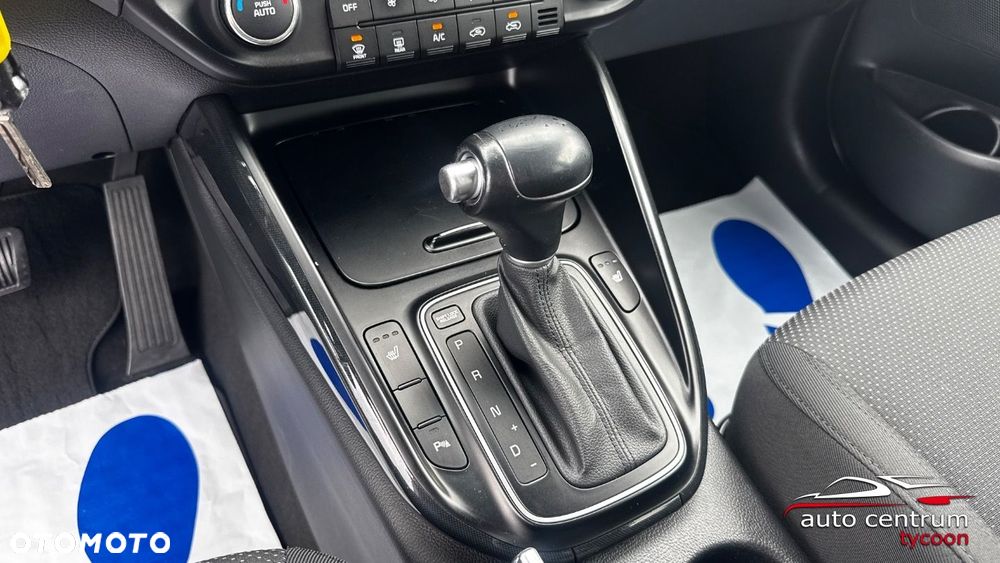 Kia Carens - 20