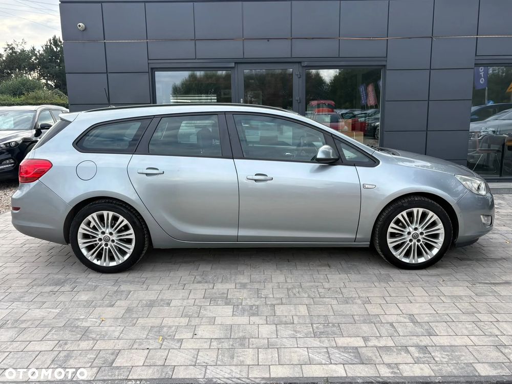 Opel Astra 1.7 CDTI Cosmo - 4