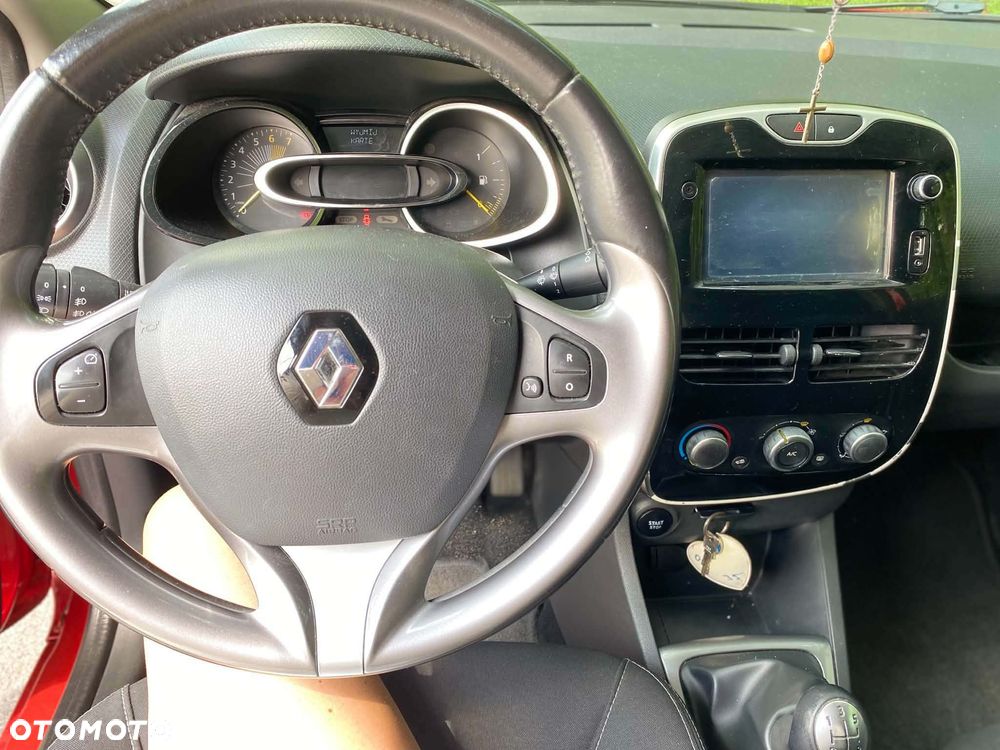 Renault Clio - 7