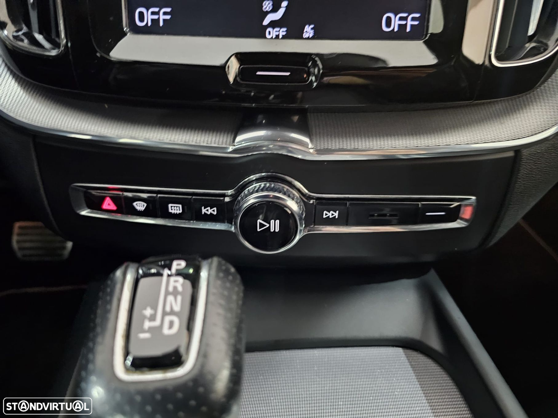 Volvo XC 60 2.0 D4 R-Design Geartronic - 22