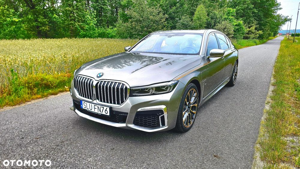 BMW Seria 7 745Le xDrive sport - 3