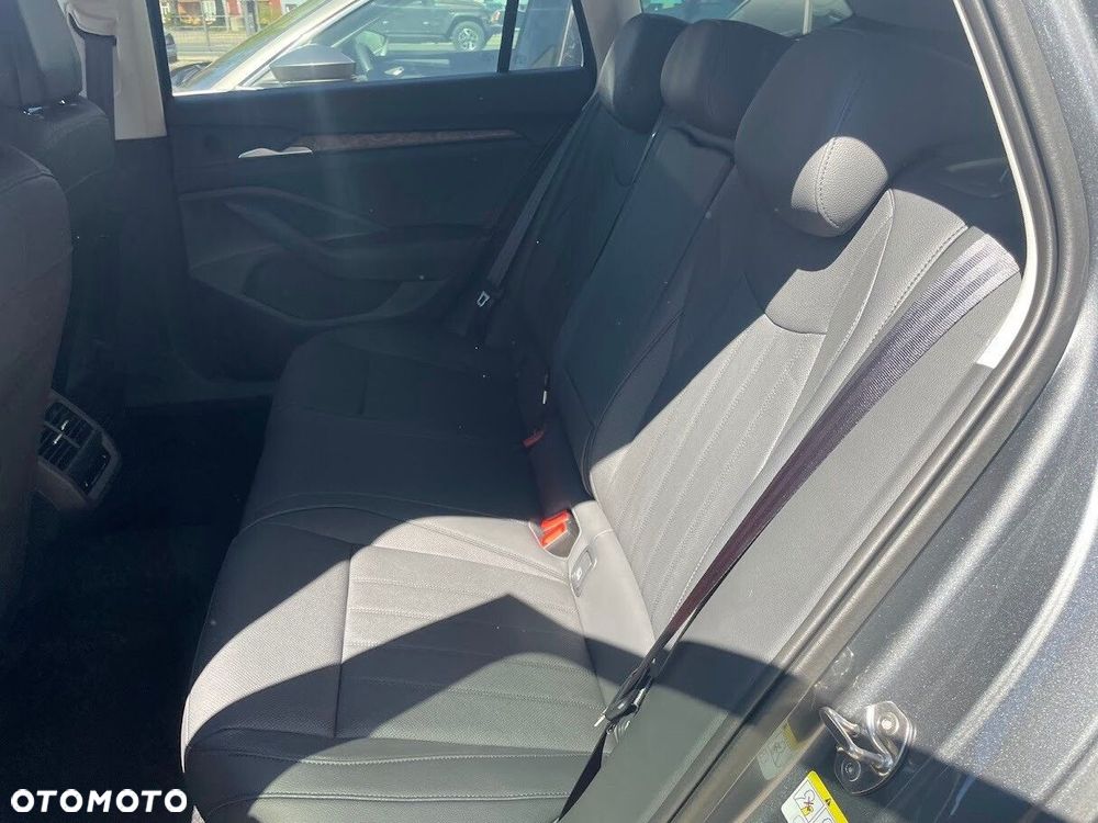 Skoda Superb 2.0 TDI SCR L&K DSG - 7