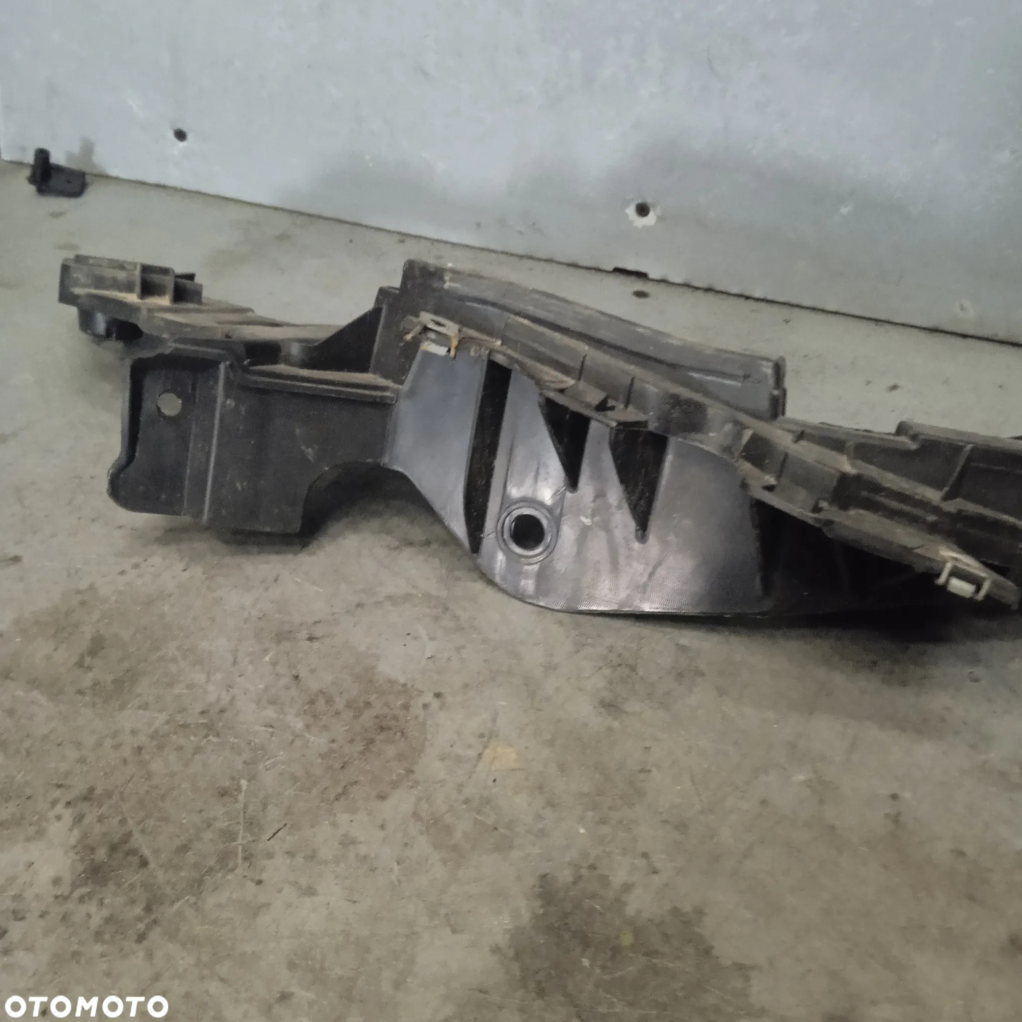 Ślizg lampy prawy Ducato Jumper Boxer 1391282080 - 2