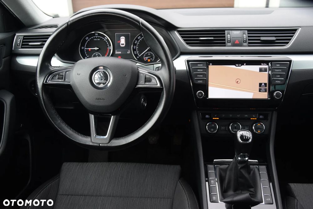 Skoda Superb 2.0 TDI Ambition - 2