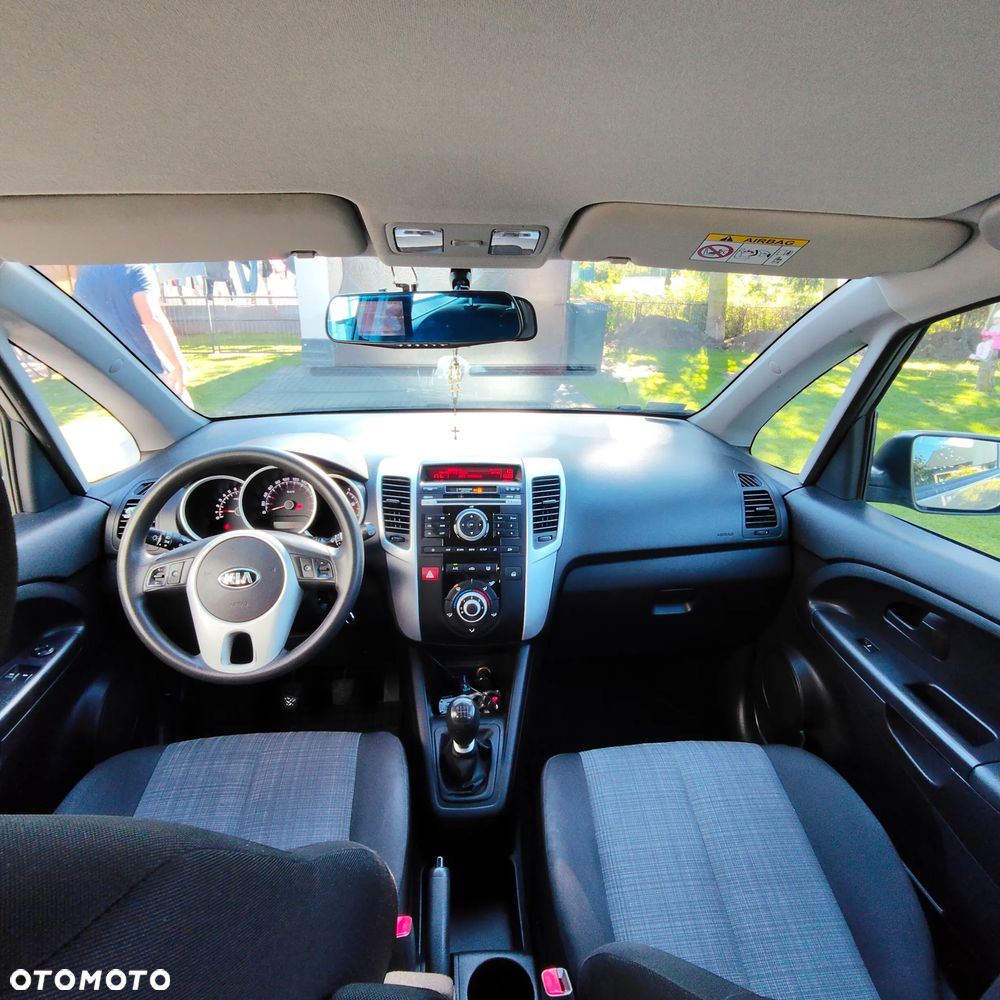 Kia Venga - 6