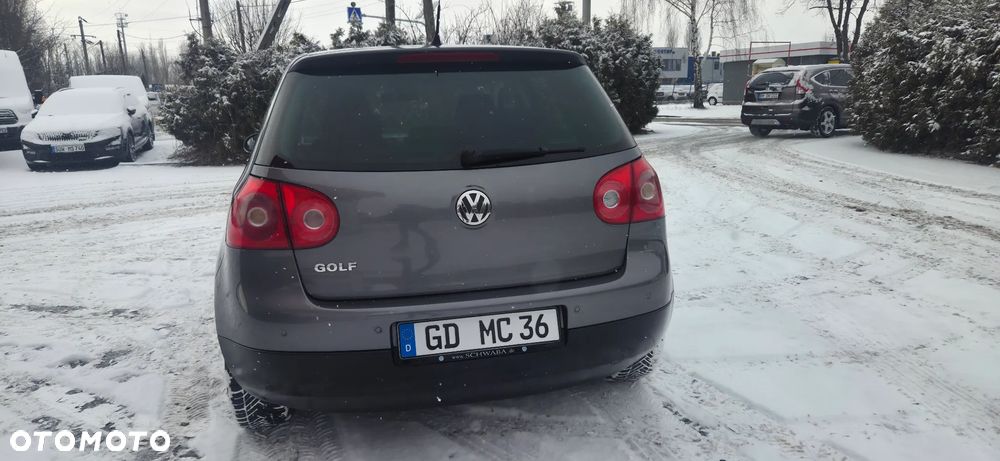 Volkswagen Golf - 9