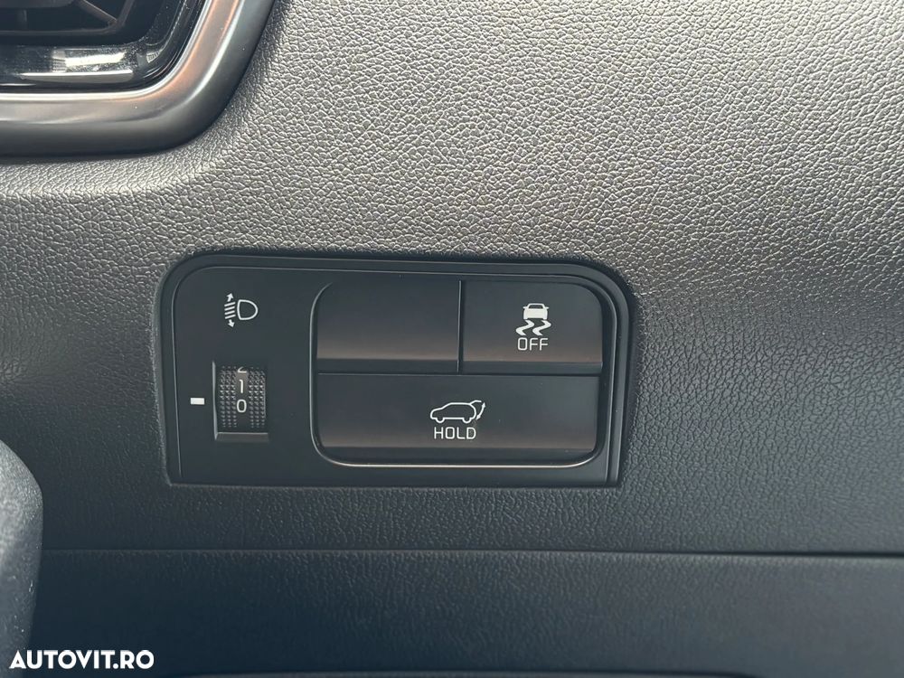 Kia Sorento 1.6 T-GDI HEV 6AT 4x4 7P Design+ - 27