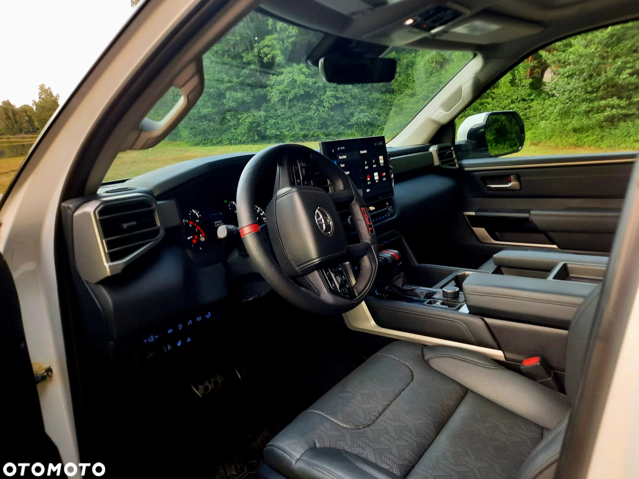 Toyota Tundra - 15