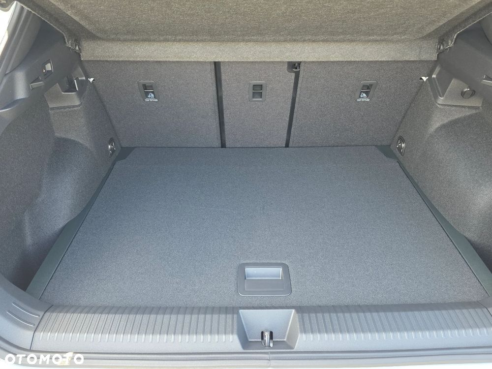 Volkswagen T-Roc 1.5 eTSI R-Line DSG - 21