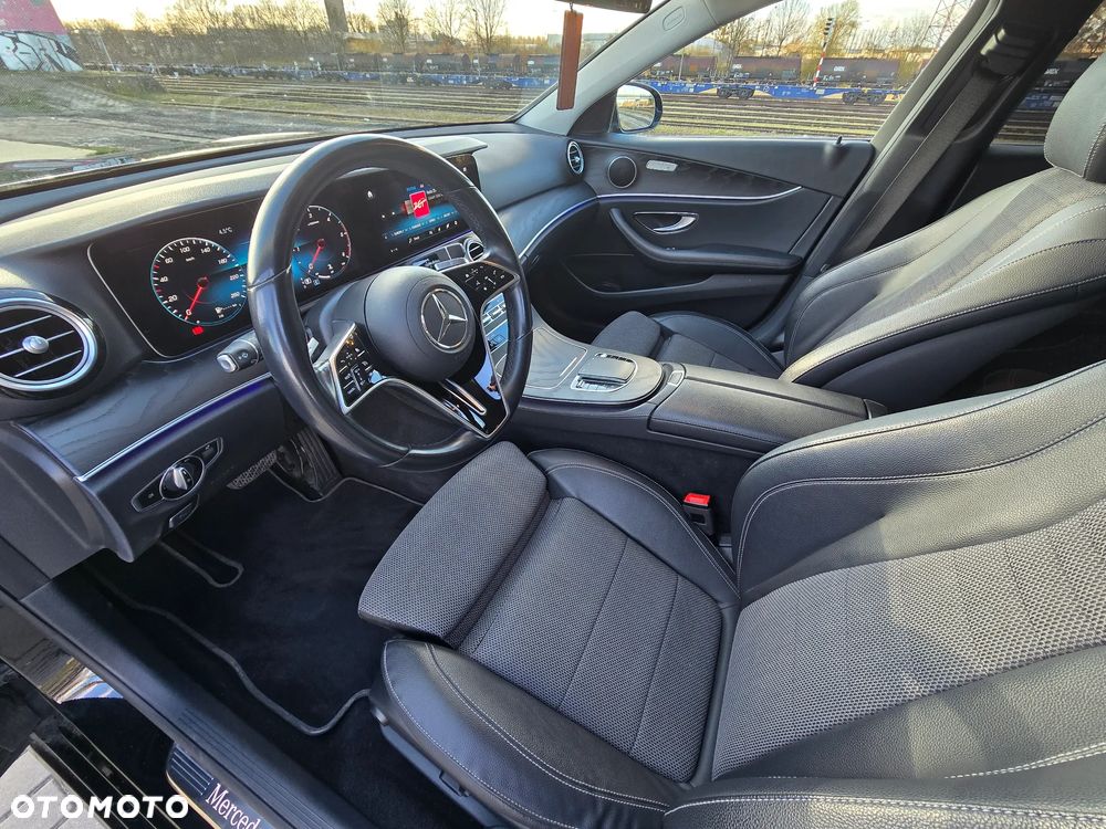 Mercedes-Benz Klasa E 220 d 4-Matic Avantgarde - 14