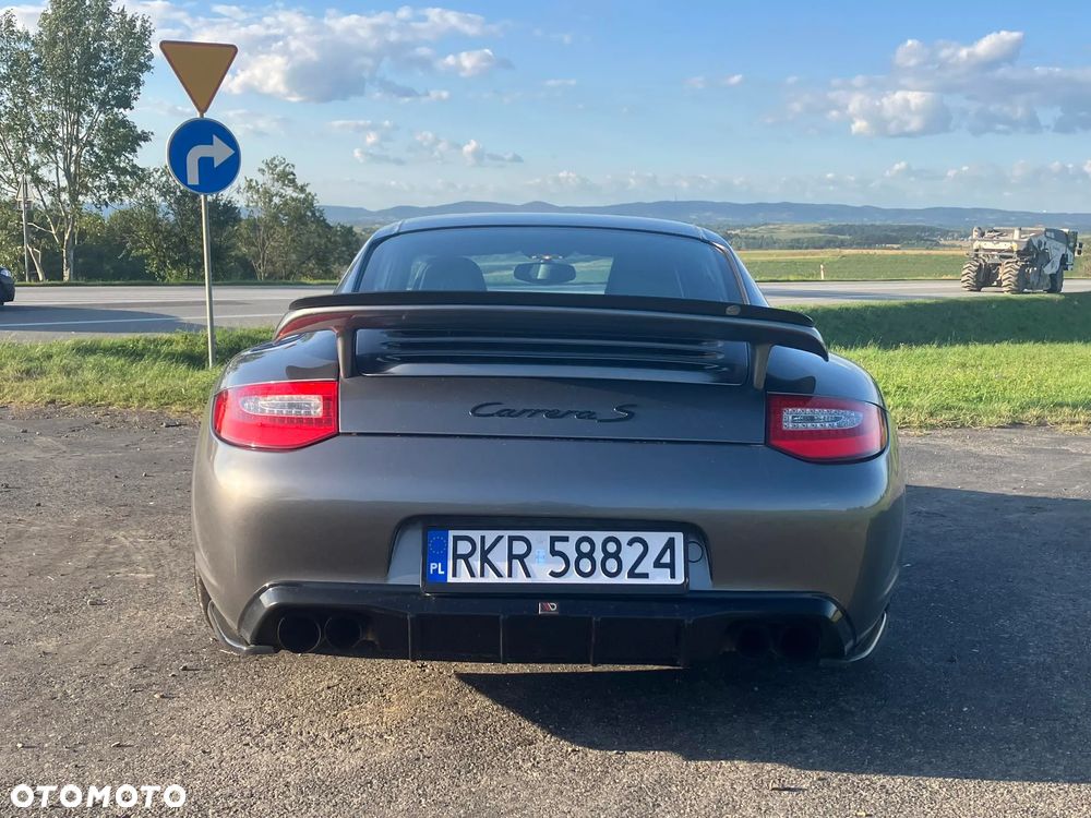 Porsche 911 Carrera S - 3