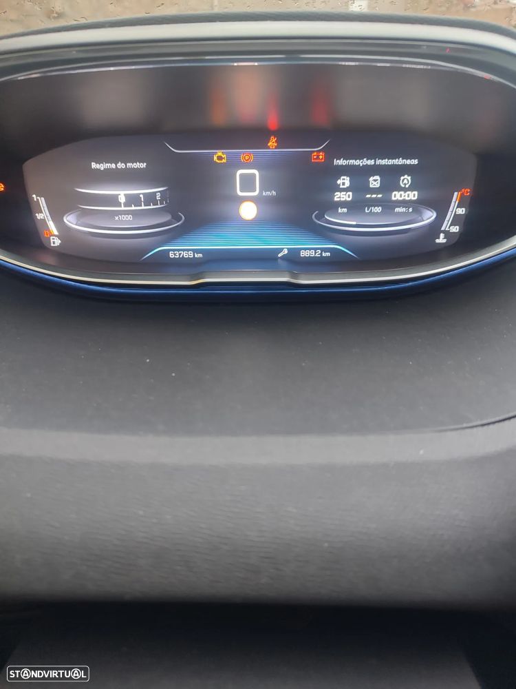 Peugeot 3008 HDi 115 Allure - 5