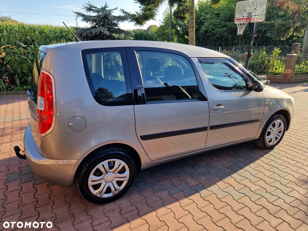 Skoda Roomster 1.4 16V Comfort - 32