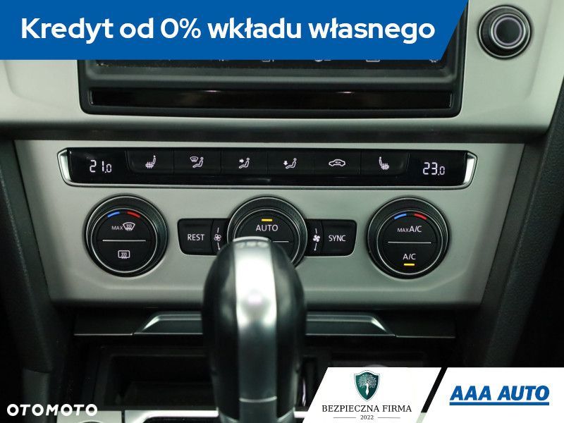 Volkswagen Passat Variant - 13