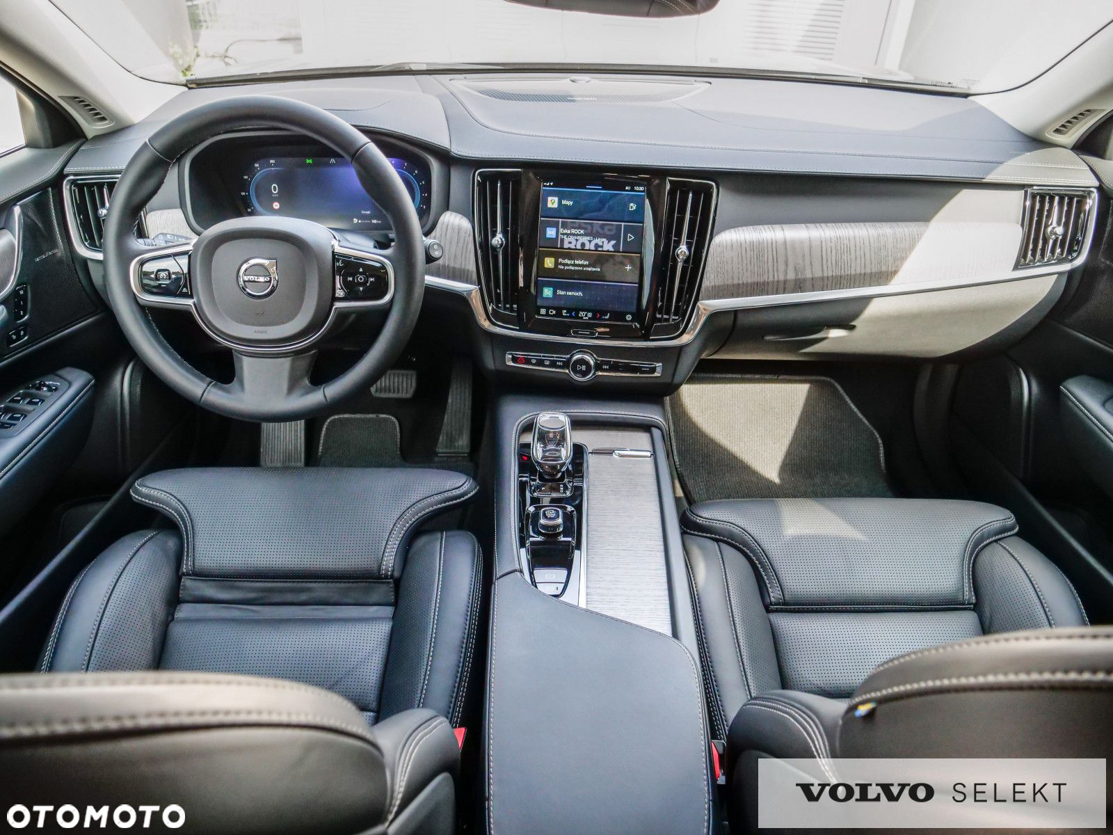 Volvo V90 Cross Country - 20