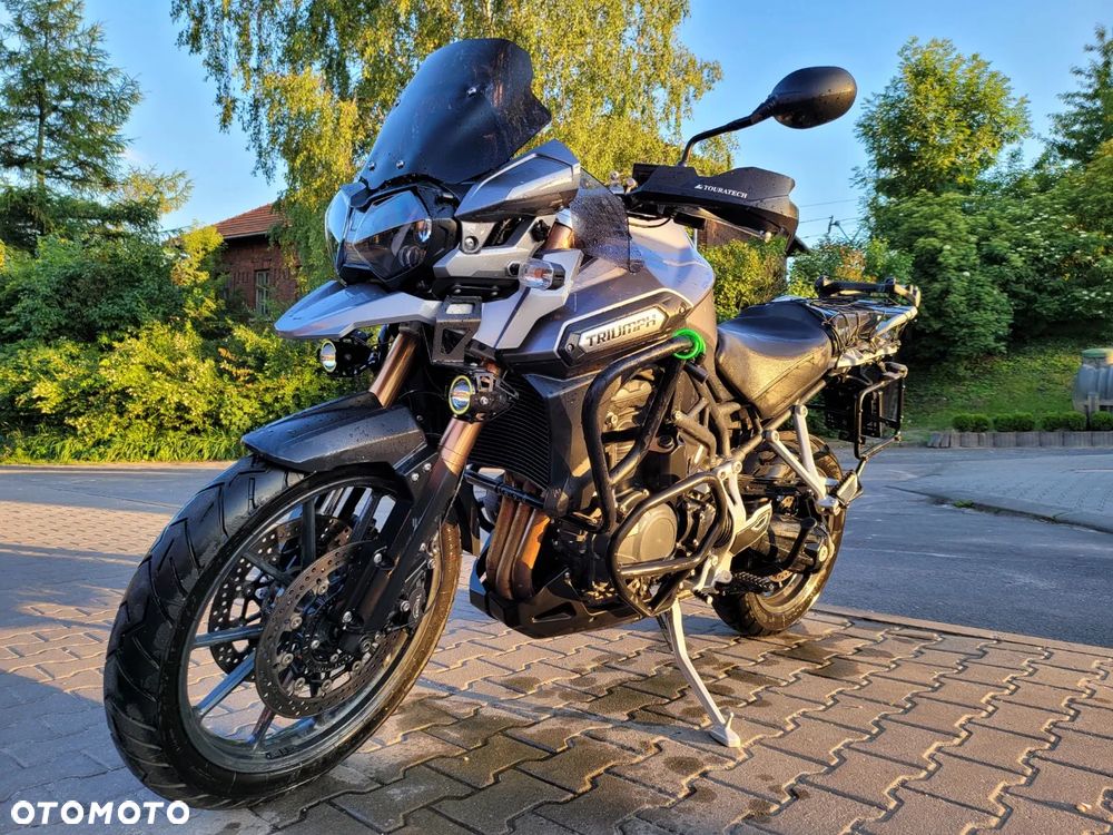 Triumph Tiger - 2