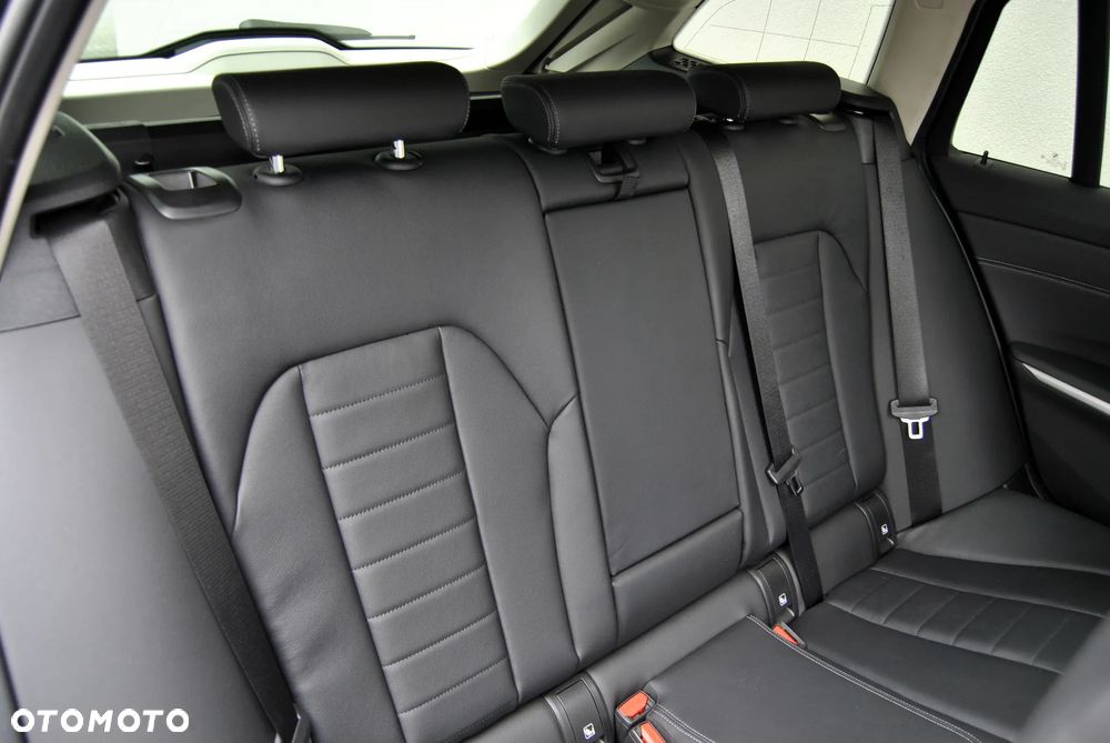 BMW Seria 3 320d xDrive Sport Line - 26
