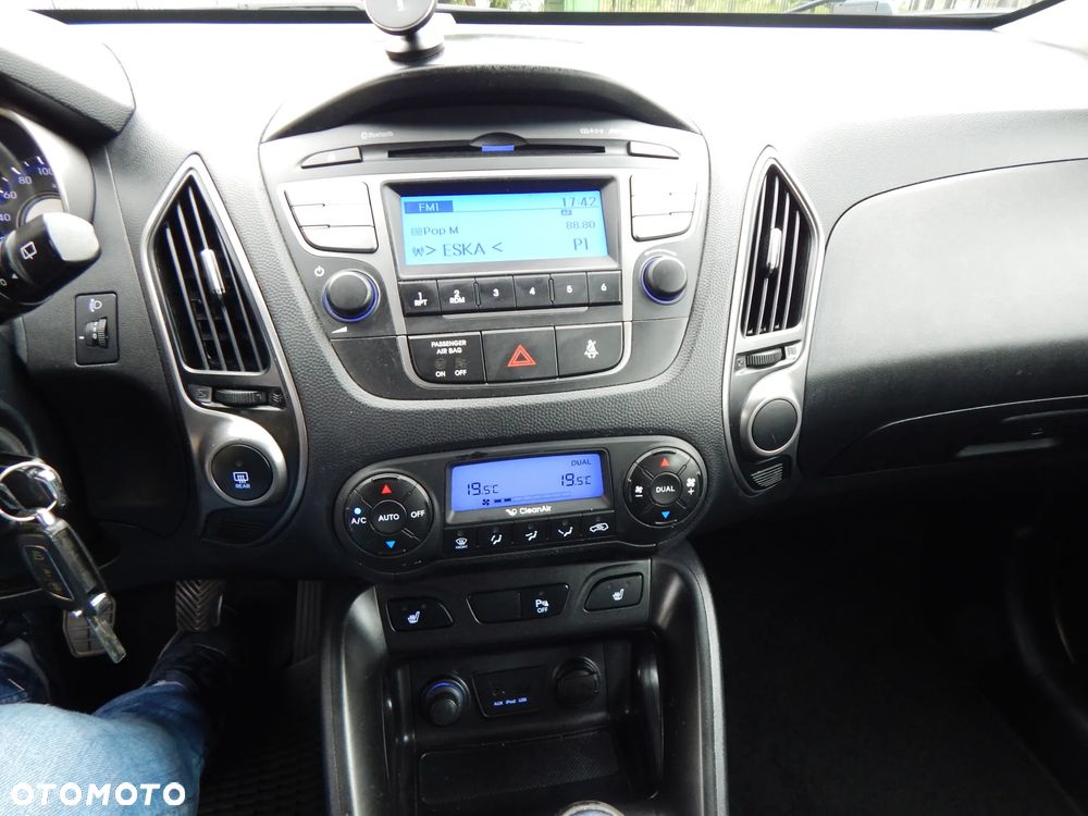 Hyundai ix35 1.6 2WD UEFA EURO 2012 Edition - 10