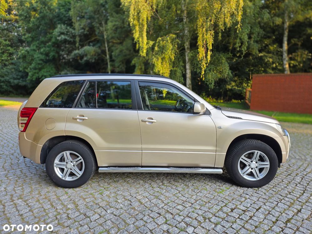 Suzuki Grand Vitara 2.0 Comfort - 6