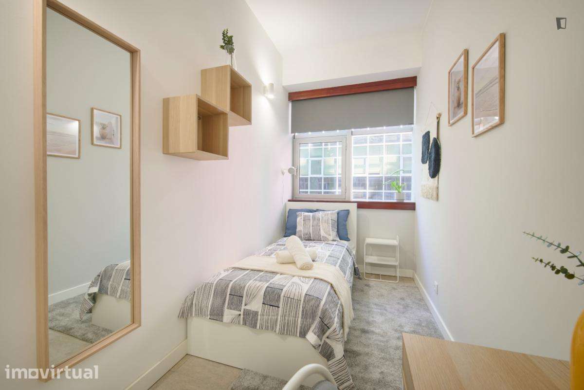 Quarto - localizado em Olaias Lisbon - Grande imagem: 4/43