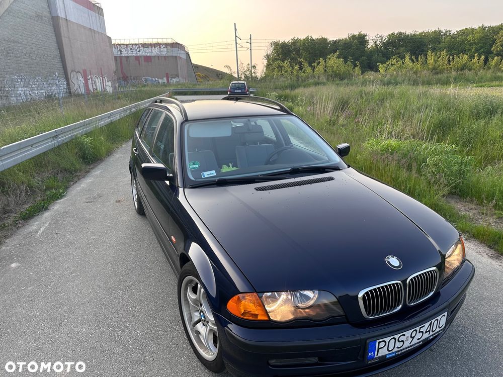 BMW Seria 3 318i - 8