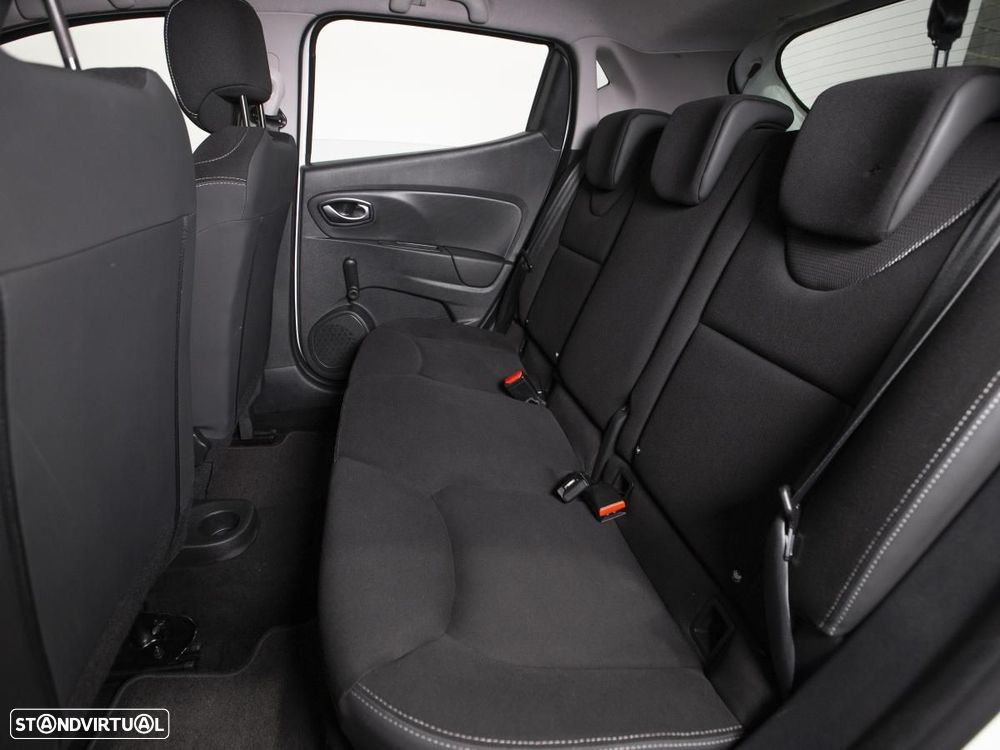 Renault Clio 1.5 dCi Zen — fotografia 8