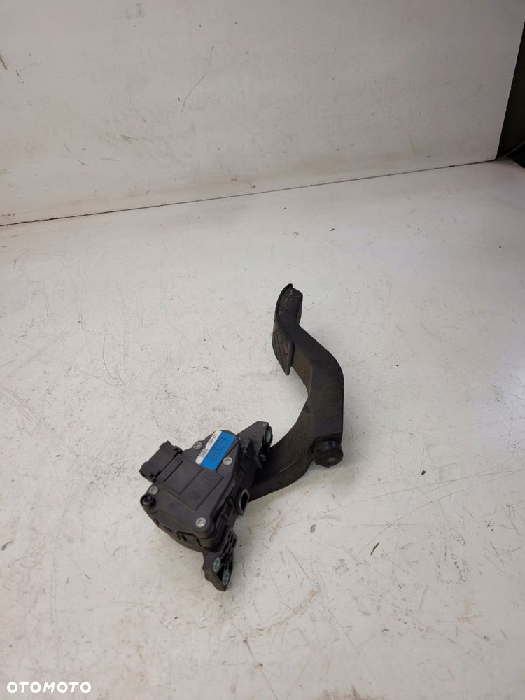 PEDAŁ POTENCJOMETR GAZU AUDI A6 C5 VW 8D1723523F - 1