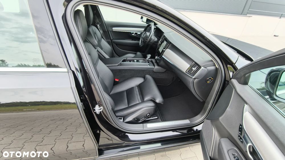 Volvo V90 D4 Geartronic Momentum Pro - 14