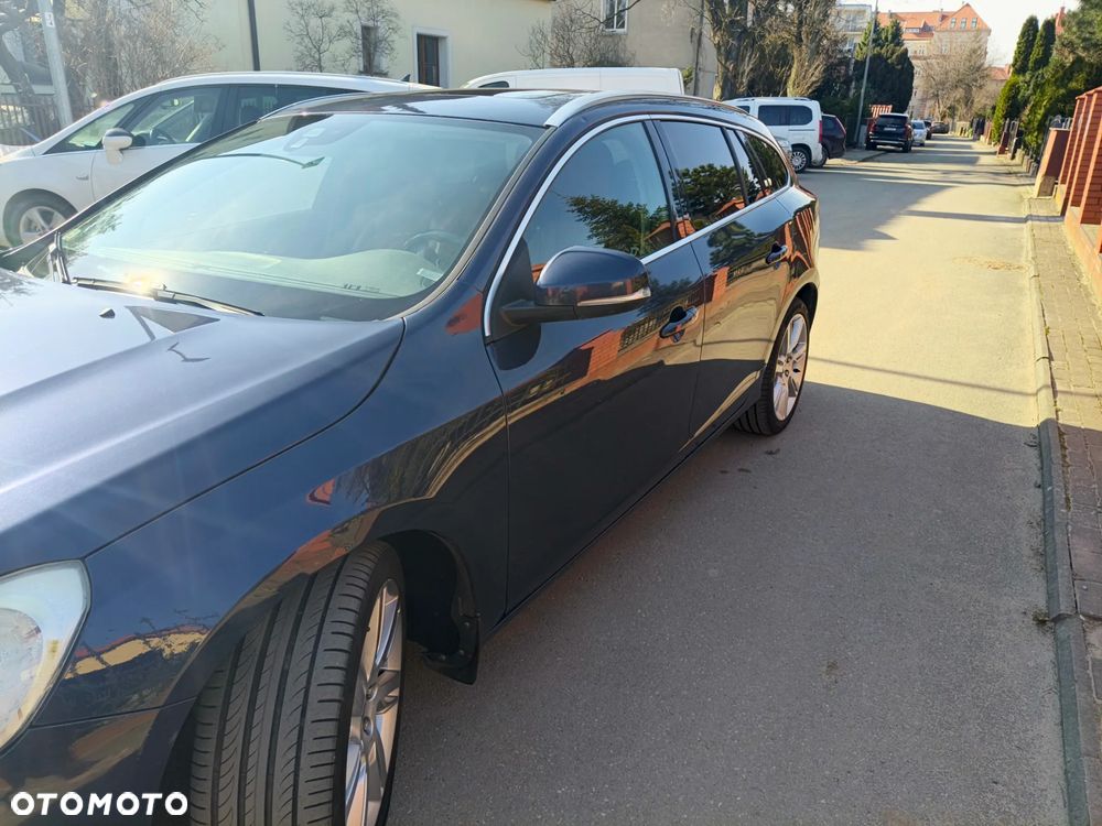 Volvo V60 D3 Momentum - 8