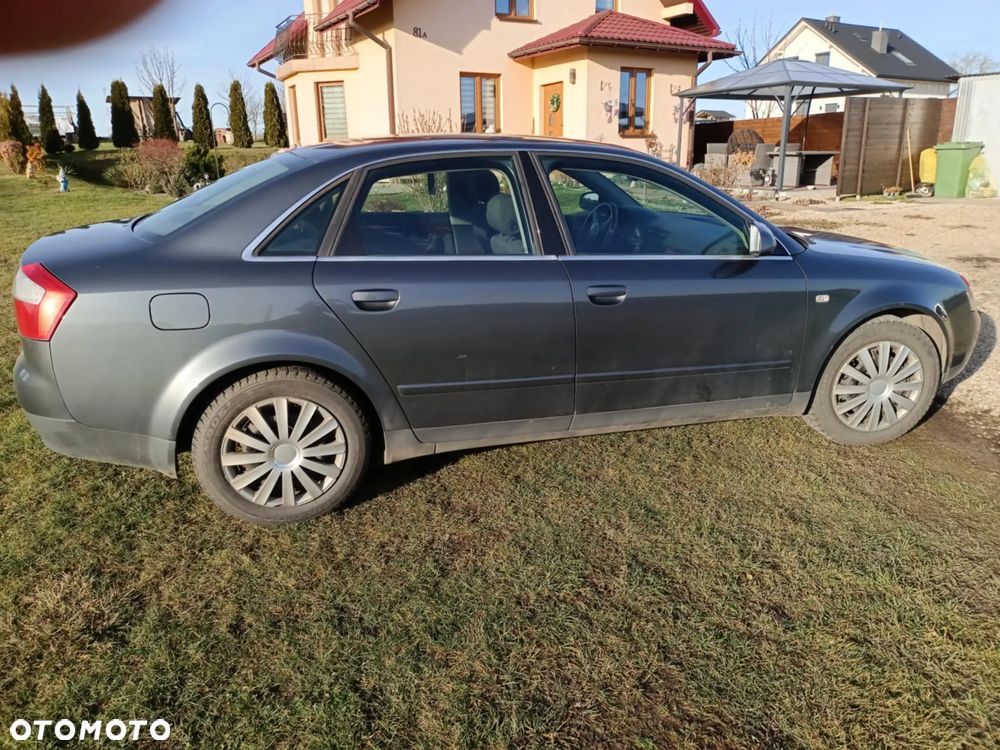 Audi A4 Limousine - 2