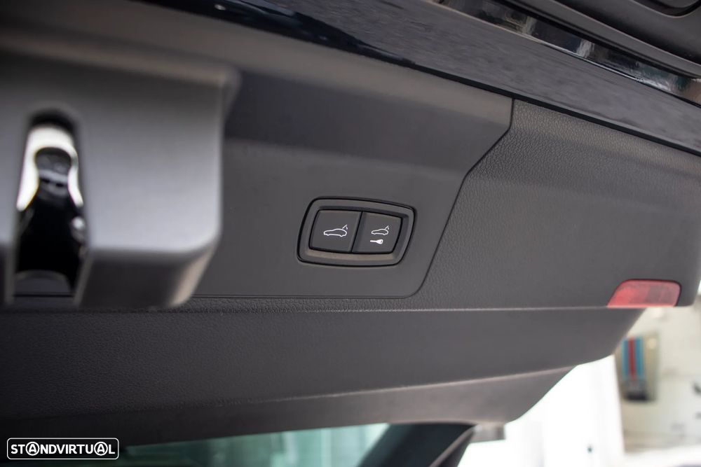 Porsche Panamera 4 E-Hybrid - 49