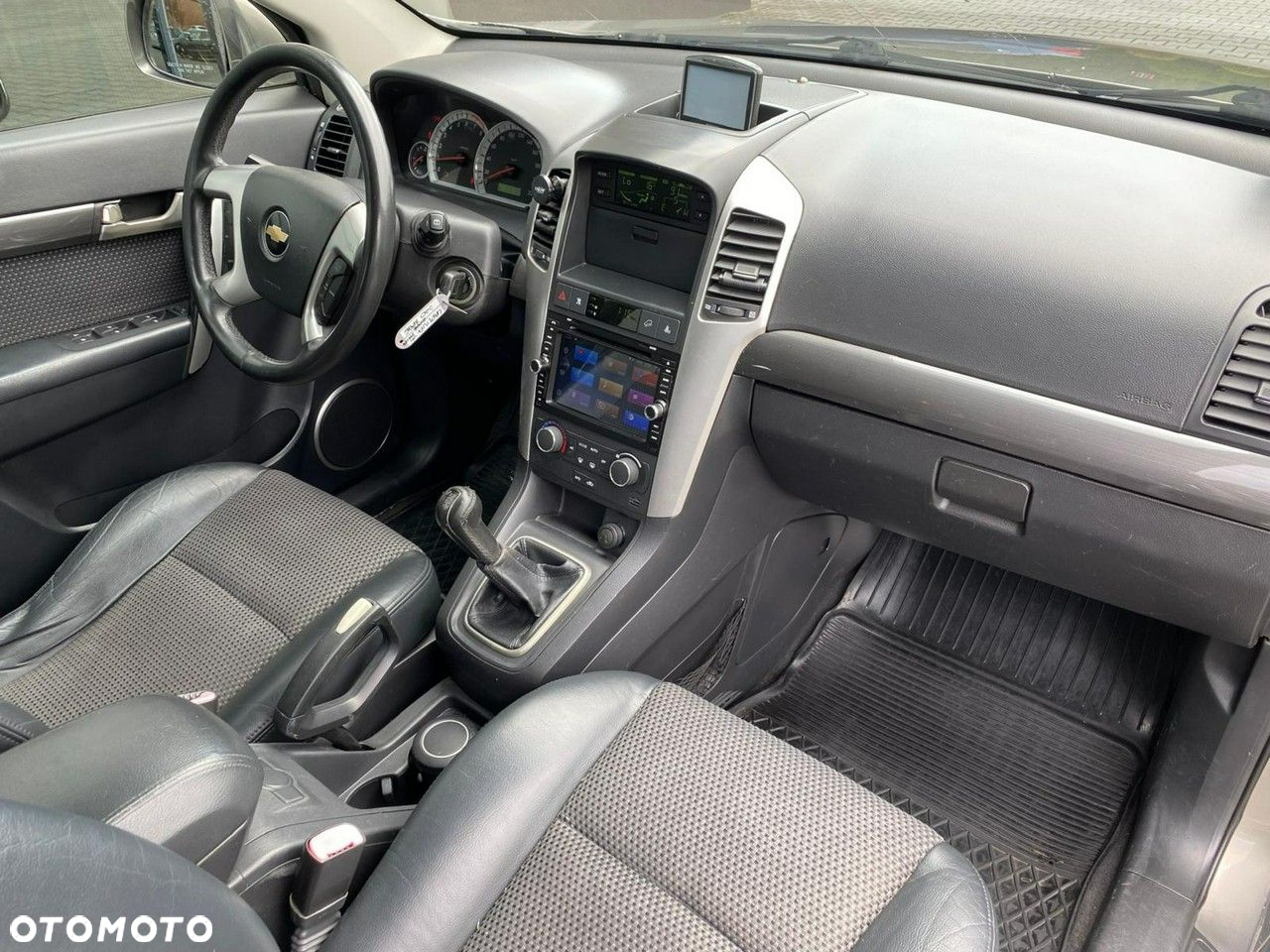 Chevrolet Captiva - 12
