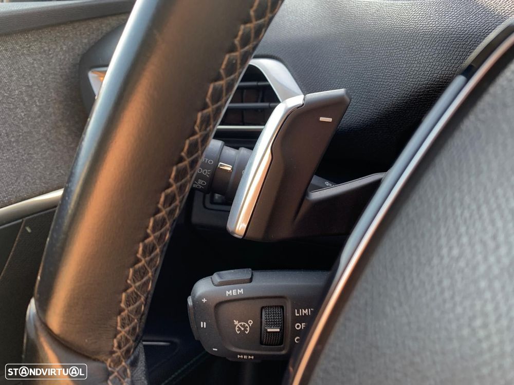 Peugeot 3008 1.5 BlueHDi Allure EAT8 - 16