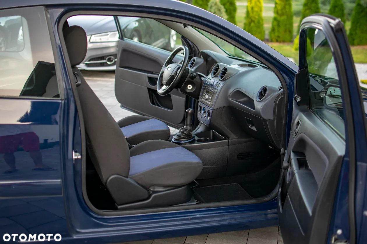 Ford Fiesta - 36