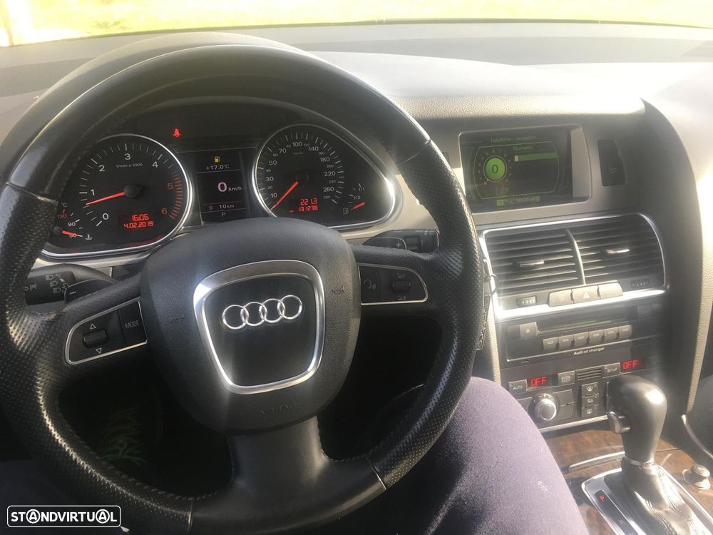 Audi Q7 3.0 V6 TDi quattro S-line Tiptronic - 9