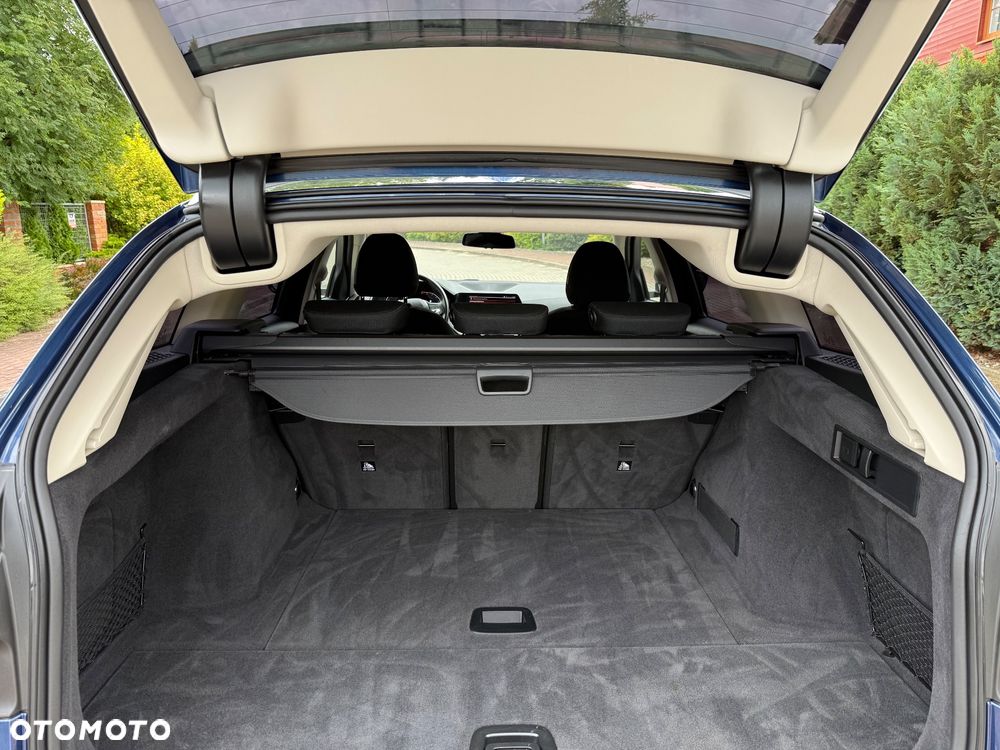 BMW Seria 3 318d Sport Line - 25