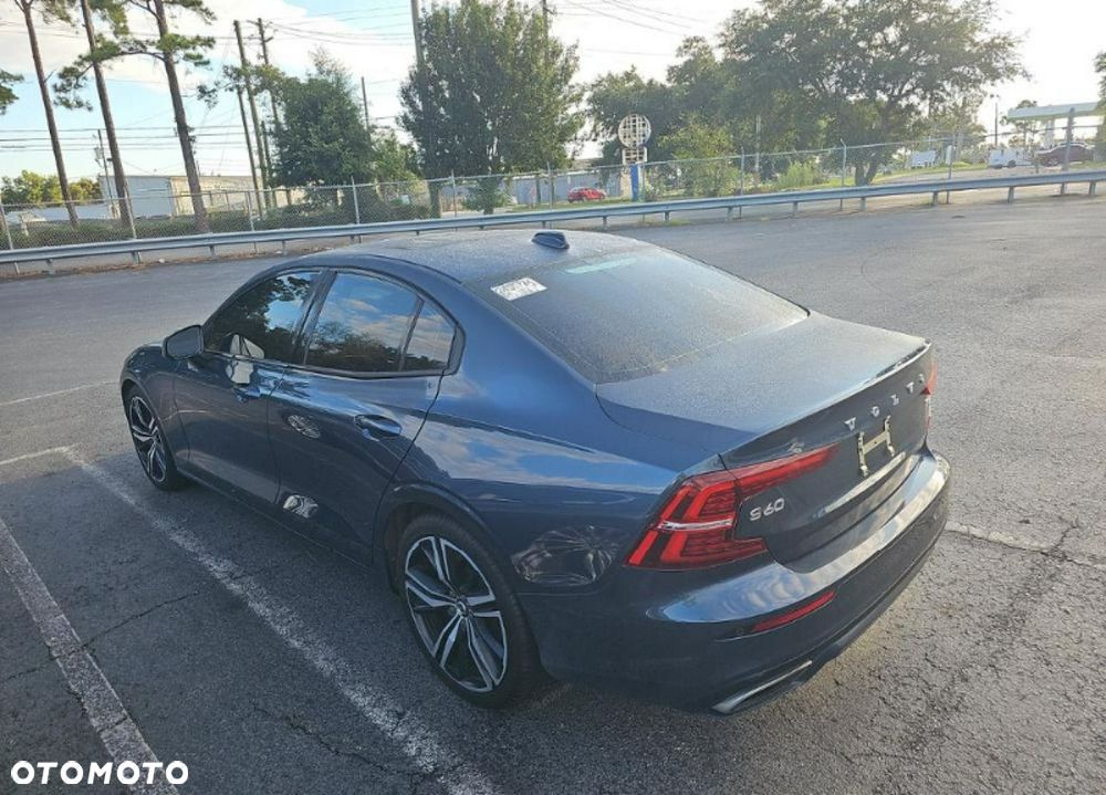Volvo S60 T6 AWD R-Design - 5