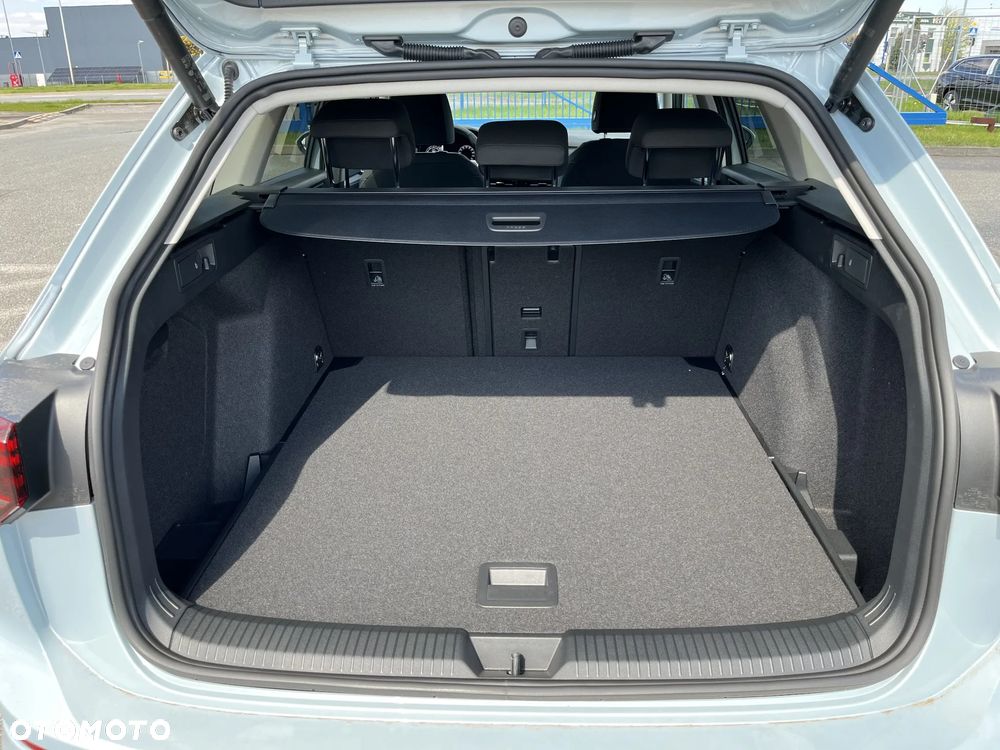 Volkswagen Golf 1.5 eTSI mHEV Life Plus DSG - 17