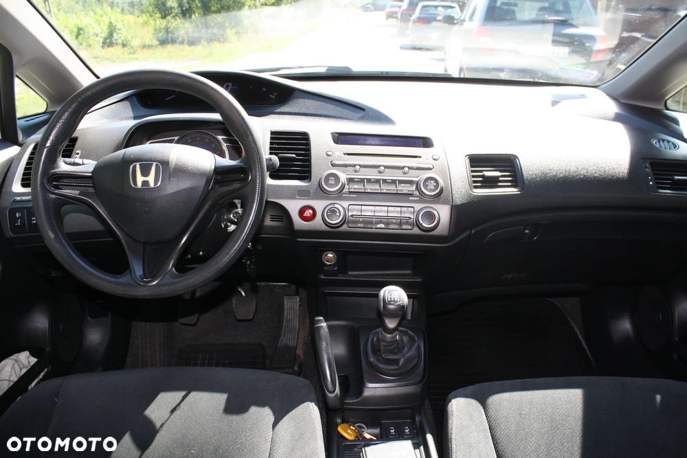 Honda Civic 1.8 Executive - 22