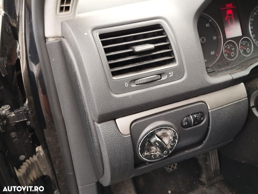 Dezmembrari  VW GOLF 5  2003  > 2009 1.9 TDI Motorina - 4