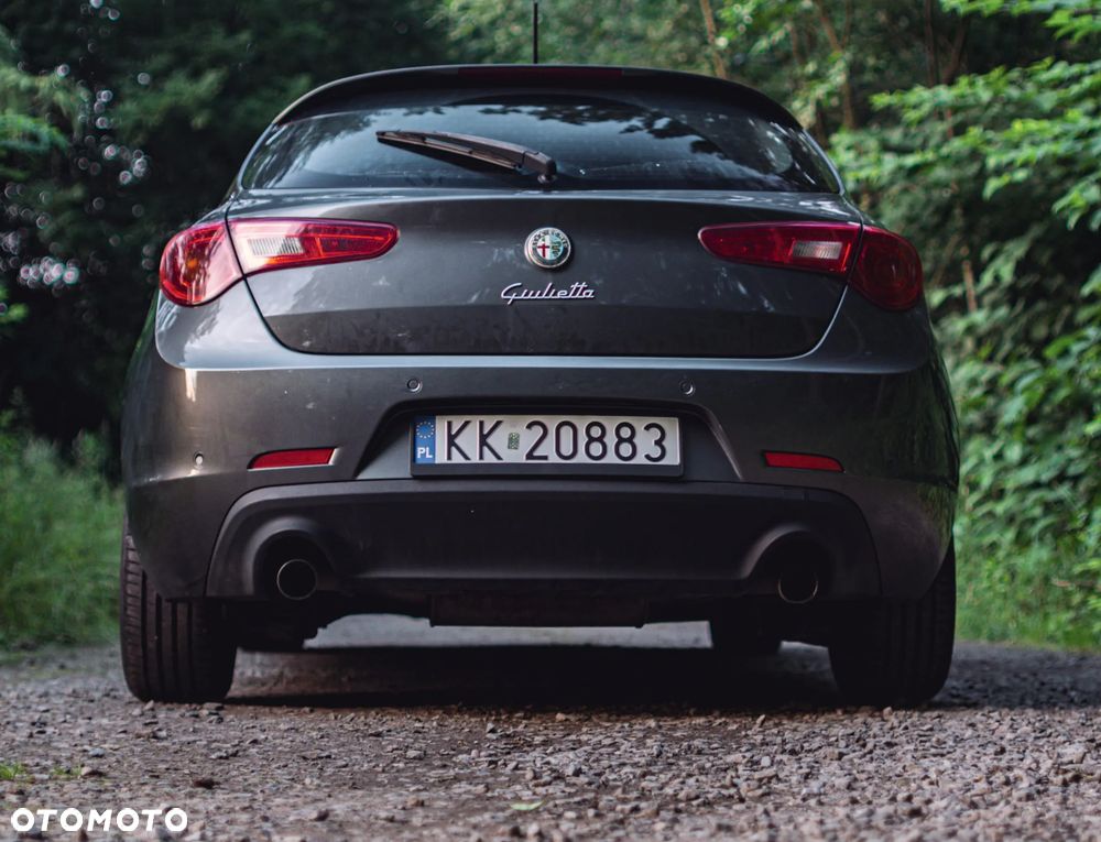 Alfa Romeo Giulietta 2.0 JTDM Distinctive - 8