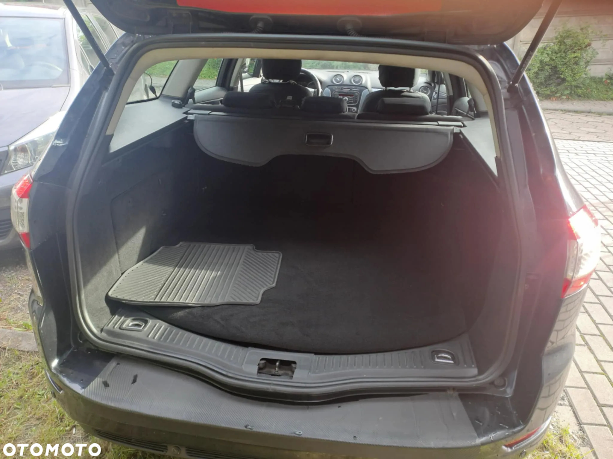 Ford Mondeo 1.8 TDCi Ambiente - 4