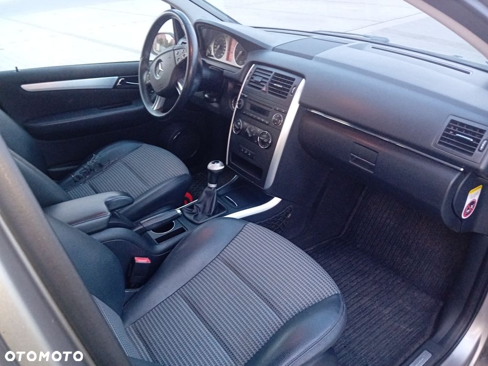 Mercedes-Benz Klasa B 180 CDI - 6