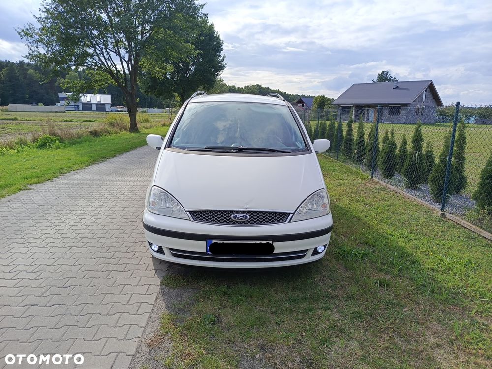 Ford Galaxy - 2