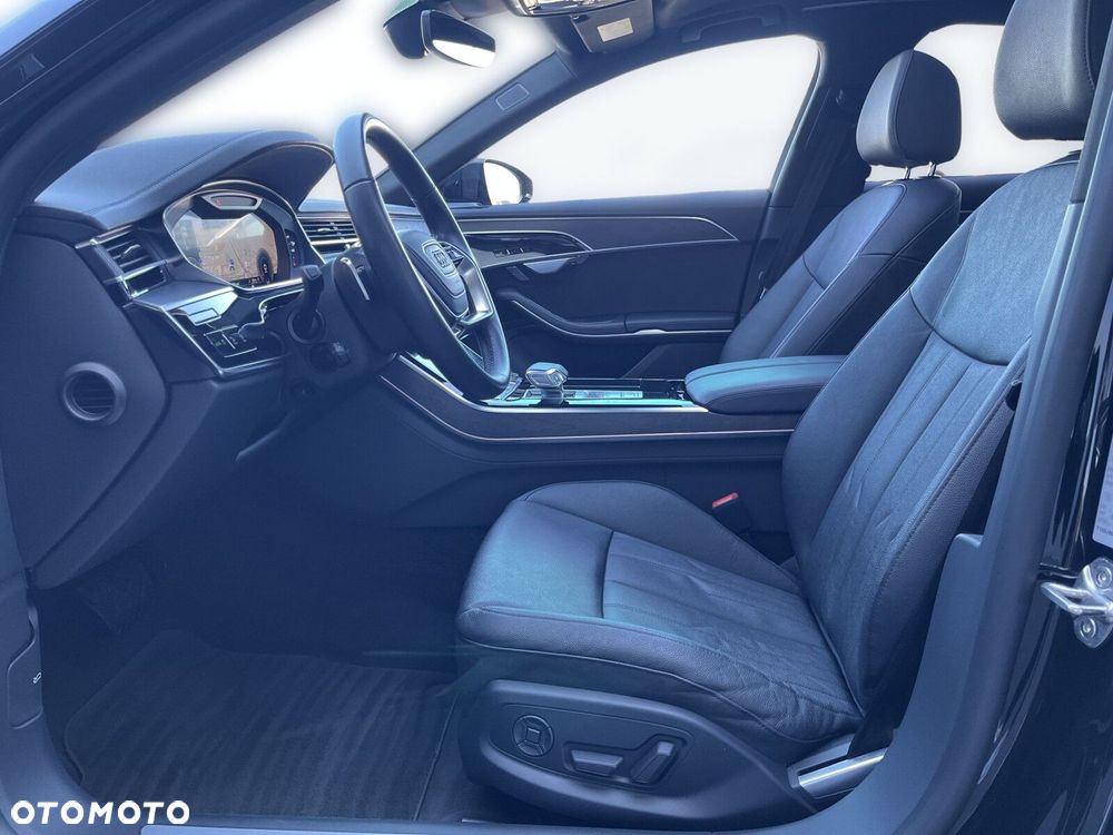 Audi A8 - 12