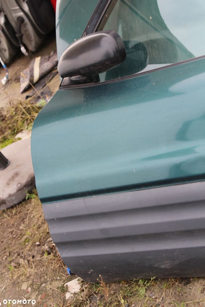DRZWI LEWY LUB PRAWY PRZÓD TOYOTA RAV 4 I 3D - 5